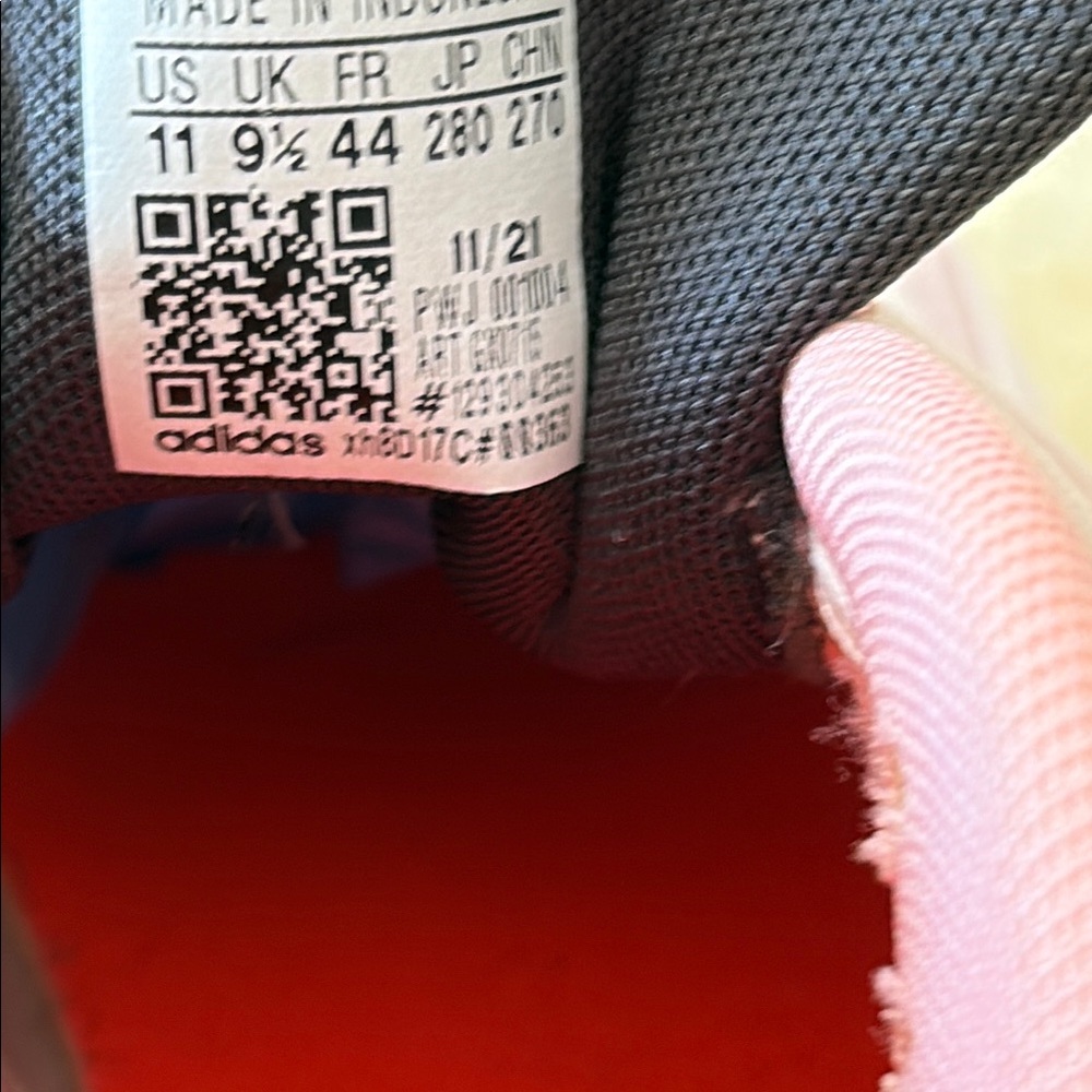 Adidas Pink and Black Athletic Shoes with Breathable Mesh-Excellent Condition - Picture 5 of 9